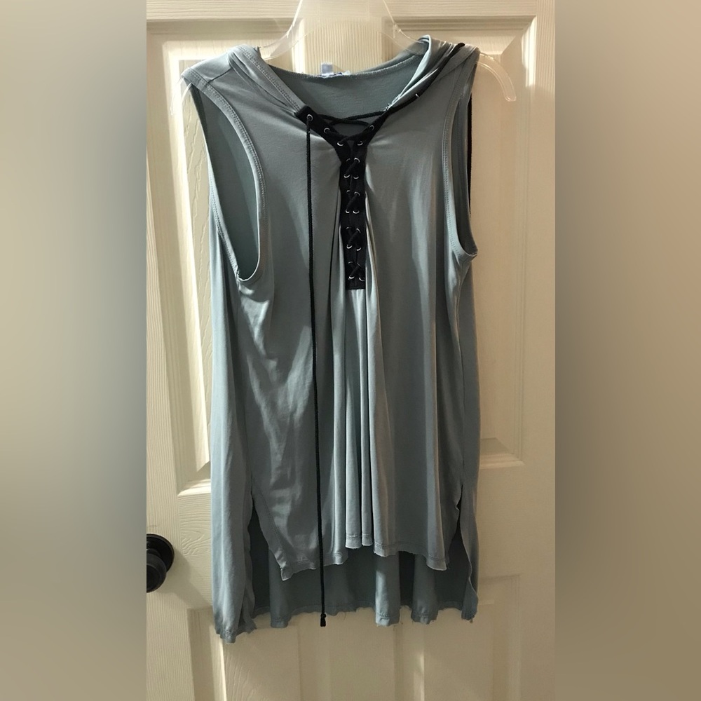 EUC She + Sky sleeveless hooded top